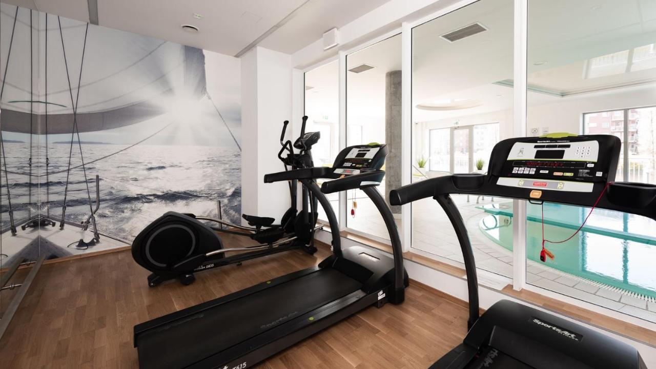 Flatbook - City Center Spa Apartments Waterlane Island Danzica Esterno foto